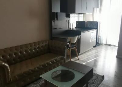 1-BR Condo at The Room Sukhumvit 69 near BTS Phra Khanong (ID 511714)