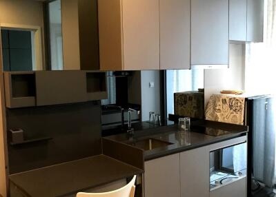 1-BR Condo at The Room Sukhumvit 69 near BTS Phra Khanong (ID 511714)