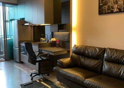 1-BR Condo at The Room Sukhumvit 69 near BTS Phra Khanong