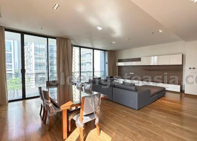 3 Bedrooms Condo with large Terrace at Domus - Sukhumvit 16