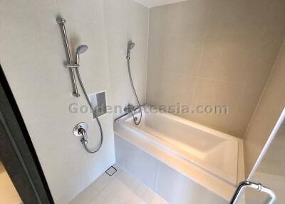 2 Bedrooms Beautifully Furnished Apartment - Sukhumvit 55, Thonglor