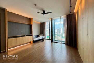 Modern 2 Bedroom Condo for Rent in Prompong Area, 9 Mins Walk to BTS Phrom Phong