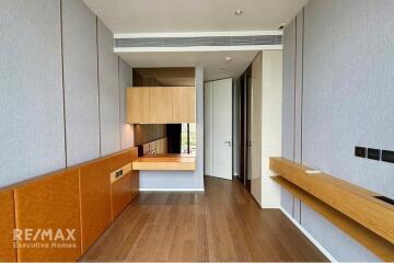 Modern 2 Bedroom Condo for Rent in Prompong Area, 9 Mins Walk to BTS Phrom Phong