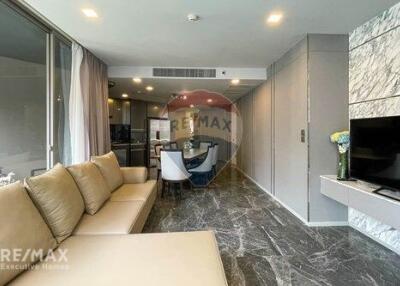 Luxurious Western-style 3-Bed Condo, 10 Mins Walk to Promphong BTS