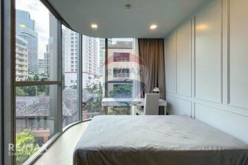 Luxurious Western-style 3-Bed Condo, 10 Mins Walk to Promphong BTS