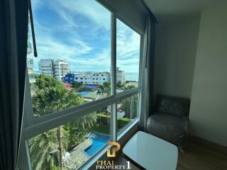 Modern Beachfront Condo 3 Bedrooms at Whale Marina Condominium - Na Jomtien