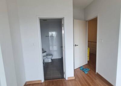 Bedroom with en-suite bathroom