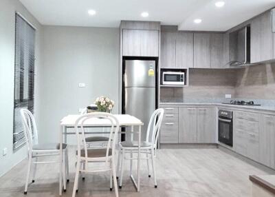 Modern kitchen with dining area