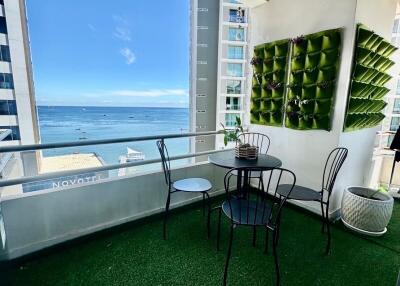 Balcony with ocean view