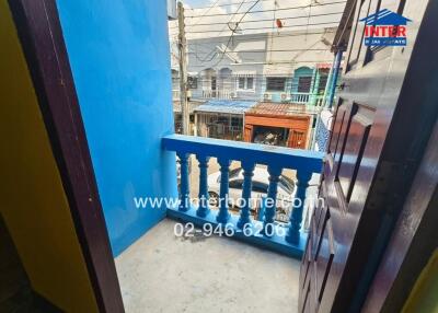 Small balcony overlooking the street