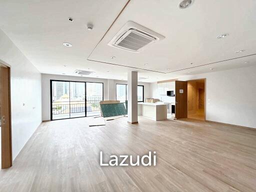 4 Bedrooms 4 Bathrooms 236 SQ.M Sathorn 111