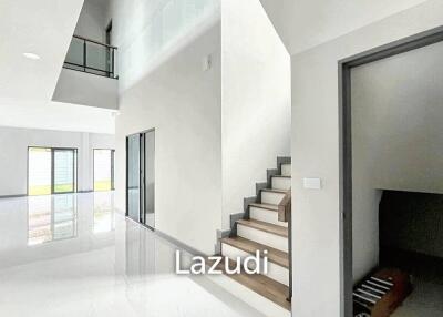 5 Bedrooms 6 Bathrooms 416 SQ.M The City Bangna