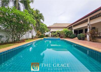 Nature Valley,Thai-Modern Villa, 3 Bed 2 Bath in Hua Hin Soi 70 For Sale