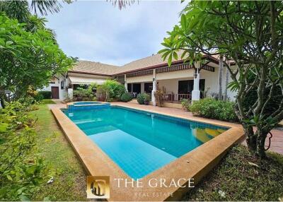 Nature Valley,Thai-Modern Villa, 3 Bed 2 Bath in Hua Hin Soi 70 For Sale