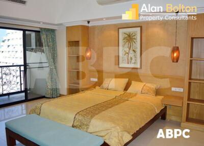 Very Cheap 3 Bed Condo in Wongamat For Sale