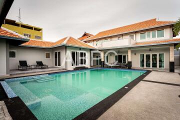 JUST LISTED 4 bedrooms 5 bathrooms in East Pattaya