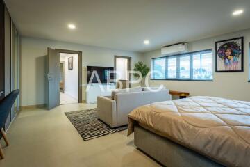 JUST LISTED 4 bedrooms 5 bathrooms in East Pattaya