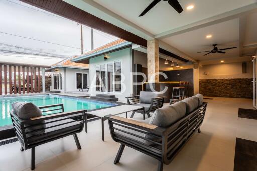 JUST LISTED 4 bedrooms 5 bathrooms in East Pattaya