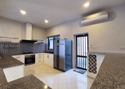 5 bedroom House in Paradise Villa 1 East Pattaya