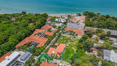 Majestic Residence Home for Sale in Pratumnak – Just 100 Meters from the Beach!