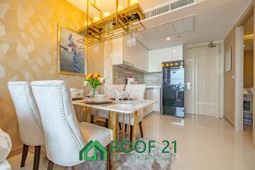 Exquisite 47 sqm Seaview Residence: 29th Floor Elegance with Custom-Built Furnishings