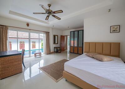 2 Bed House For Rent In East Pattaya - Impress House