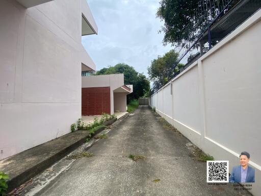 Driveway leading to residential property