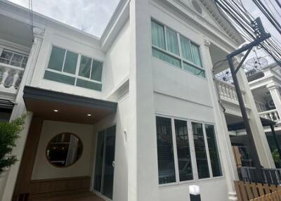 For Rent Bangkok Home Office Sukhumvit BTS On Nut Phra Khanong