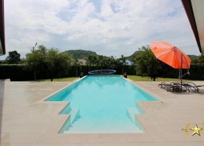 Luxury pool villa Khao Tao Hua Hin for sale