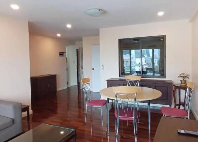 Navin Court 2 bedroom condo for sale