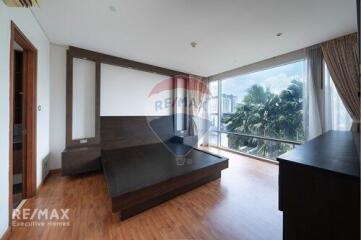 New Condo in the Heart of Watthana, 7 Mins Walk to BTS Ekkamai