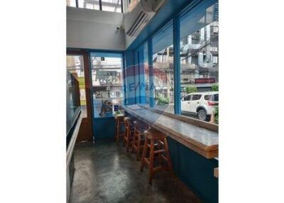 Restaurant Space for Rent in Prime Sukhumvit 55 Townhouse Location