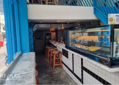 Restaurant Space for Rent in Prime Sukhumvit 55 Townhouse Location