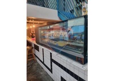 Restaurant Space for Rent in Prime Sukhumvit 55 Townhouse Location