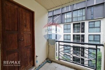 Pet-Friendly 2BR Condo with Urban Oasis Vibe, 17 Mins Walk to BTS Phrom Phong