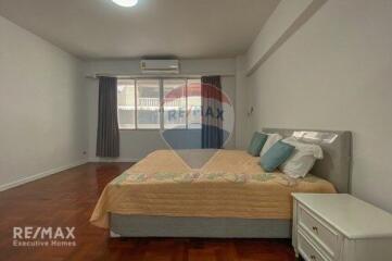 Spacious 3 Bed Condo for Rent near BTS Phrompong in Sukhumvit 24