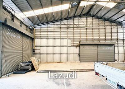 Warehouse with office for rent on Ratchada Road