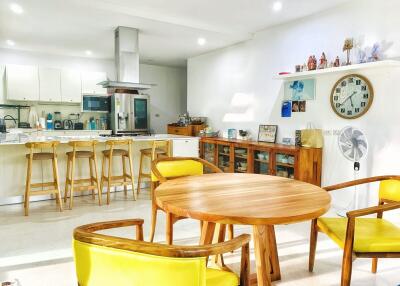 Modern kitchen with dining area