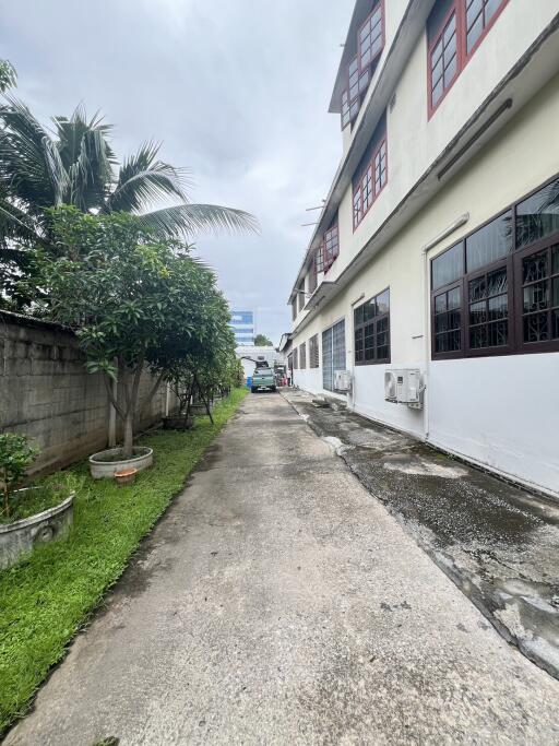 Exterior view of a building with driveway