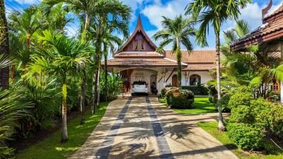 RAW22264: Exclusive 3-Bedroom Villa in Rawai: A Fusion of Maximalist Elegance and Thai Tradition