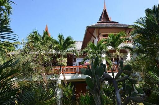 RAW22212: Luxurious Thai-Style Home Near Rawai Beach