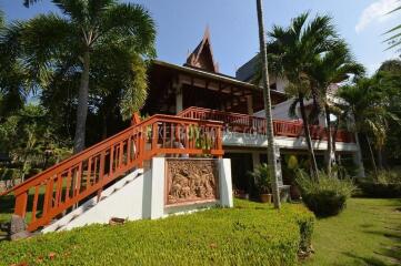 RAW22212: Luxurious Thai-Style Home Near Rawai Beach