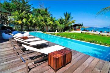 BAN22187:  Absolute Beachfront Luxury Penthouse with 2BR for Sale in Bang Tao