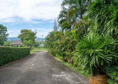 KOH21965: Opulent Five-Bedroom Residence with Breathtaking Ocean Views Available for Sale in Koh Sirey