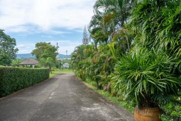 KOH21965: Opulent Five-Bedroom Residence with Breathtaking Ocean Views Available for Sale in Koh Sirey