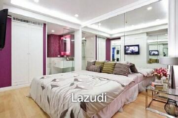 Trendy Boutique 1 Bed Condo in Town