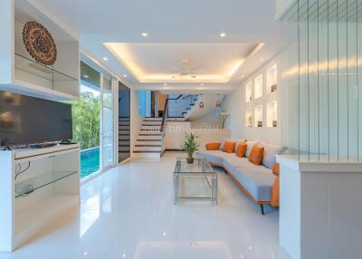 PAT21801: Four Bedroom Seaview Villa in Patong