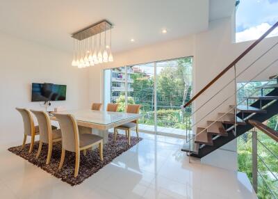 PAT21801: Four Bedroom Seaview Villa in Patong