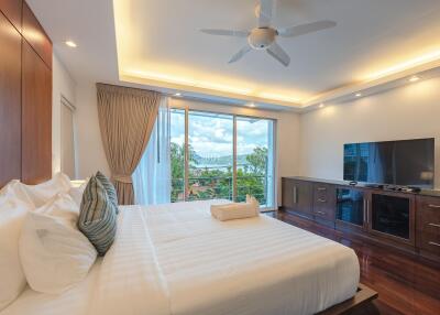 PAT21801: Four Bedroom Seaview Villa in Patong