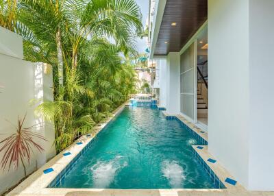 PAT21801: Four Bedroom Seaview Villa in Patong